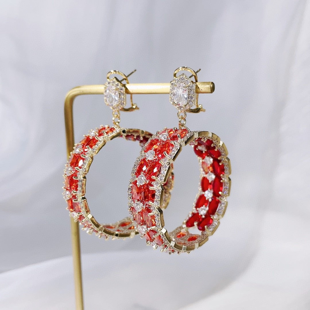 Fashionable and atmospheric colored zirconium geometric circular earrings with an elegant temperament